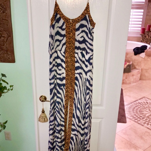 Vix Dresses & Skirts - Vix Dress NWT